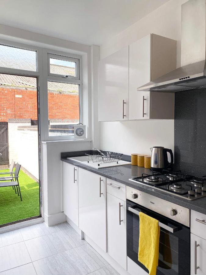 The Baltic Townhouses By Serviced Living Liverpool Exterior photo